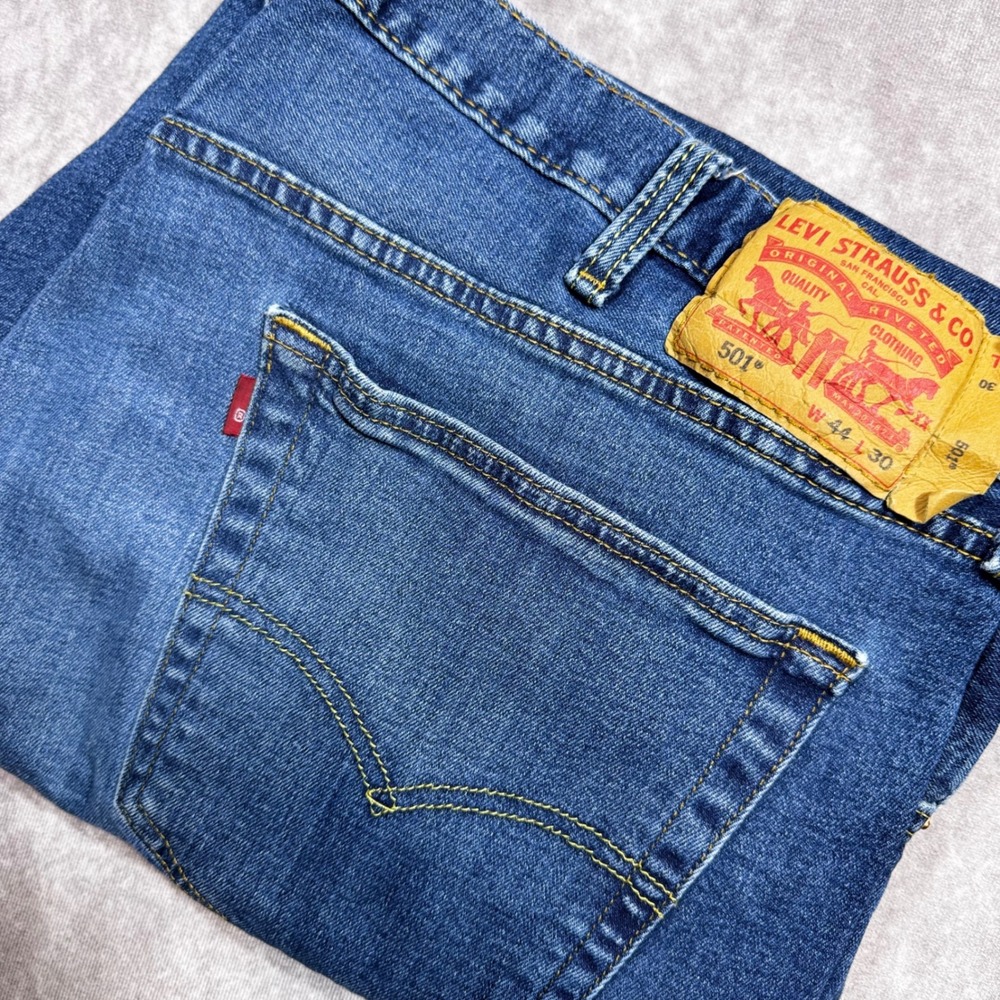 Levis 501 Original Fit Mens Jeans 44x30 Blue Denim Straight Leg 00501-3127